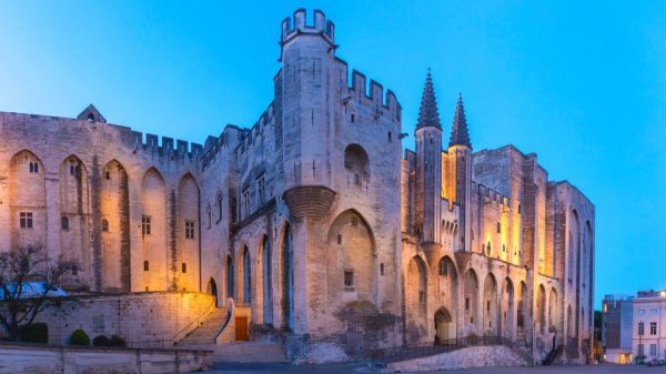 Night lighting for the Palais des Papes