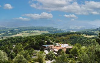 Découvrez Yelloh! Village Les Bois du Châtelas