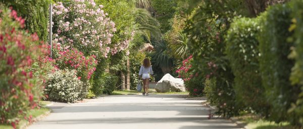 En toute sécurité dans les allées du camping