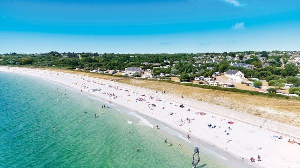 La plage de sable fin Saint-Jacques