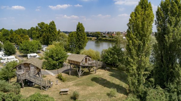 Peut-être choisirez-vous un hébergement insolite, dans ce camping à 2 pas de la Seine