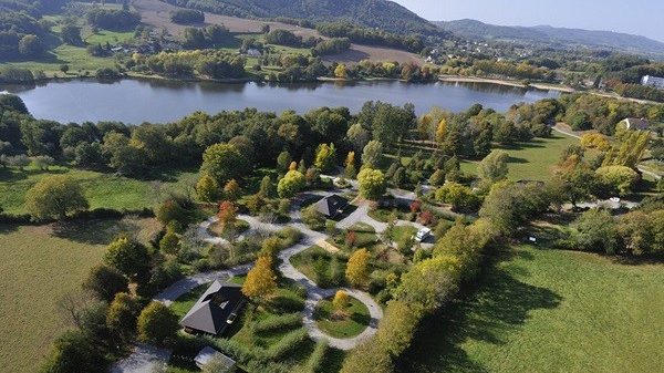 Camping au bord du lac, un vrai luxe
