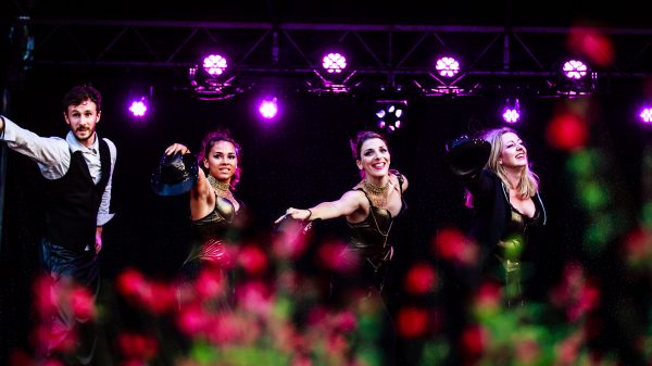 Shows den ganzen Sommer über