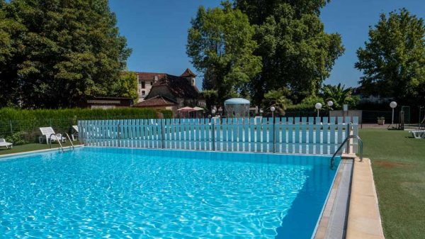 View of the campsite’s swimming pool 
