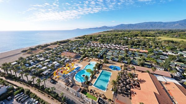 Un camping face à la mer, au pied des Pyrénées