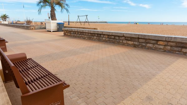 Stroll along the beach in Valras