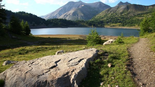 Allos lake