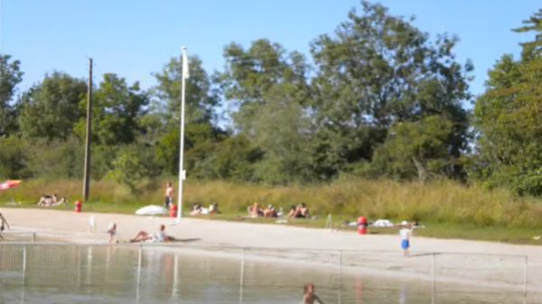 Baignade au lac de la Tille