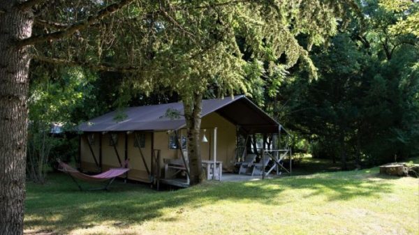 Camping Les Arcades ***