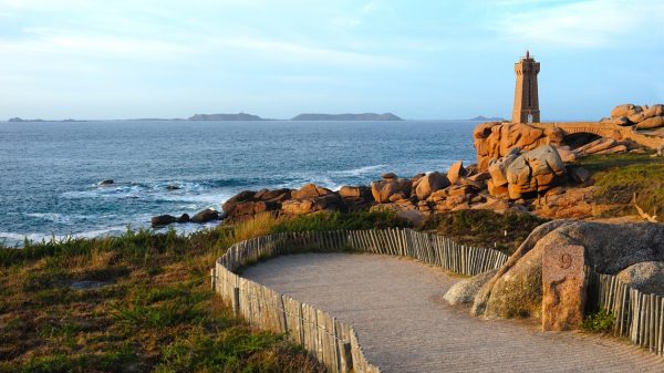 Le sentier des douaniers, à hauteur de Ploumanac’h