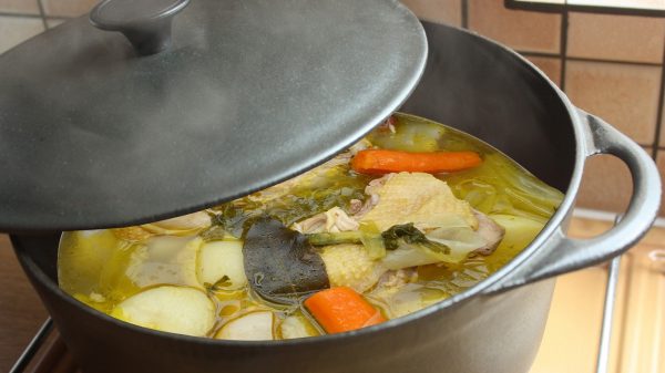 The famous poule au pot, the "French national dish" in the 17th century