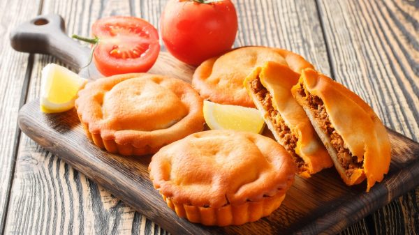  Tielle Setoise, a small spicy octopus and tomato tart