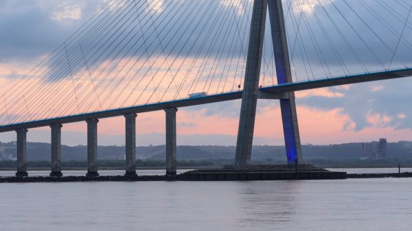 El puente de Normandía sobre el Sena