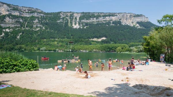 La plage du lac Nantua