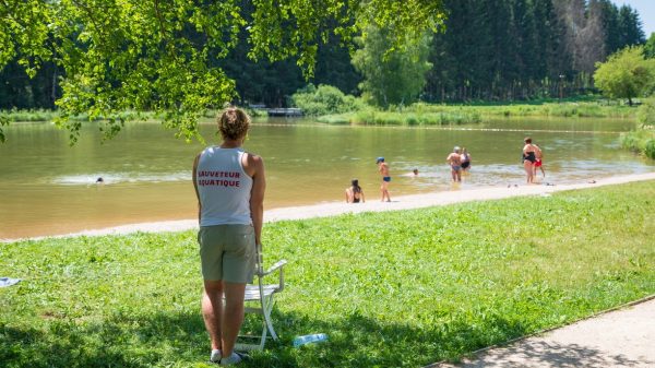 Baignade au plan d'eau Poizat Lalleyriat