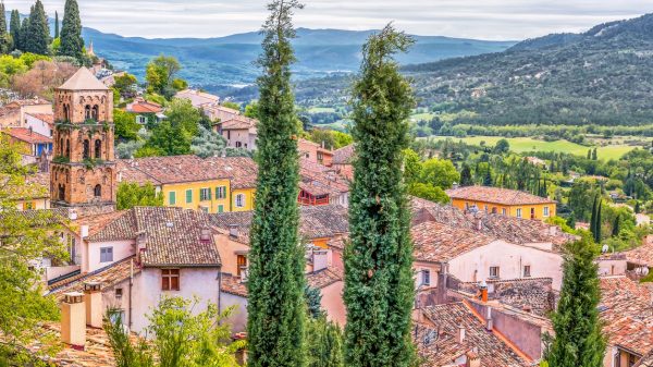 Moustiers-Sainte-Marie, uno de los pueblos más bonitos de Francia