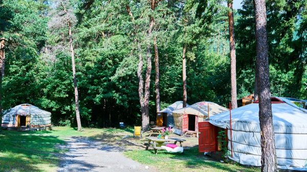 Locations de yourtes au camping