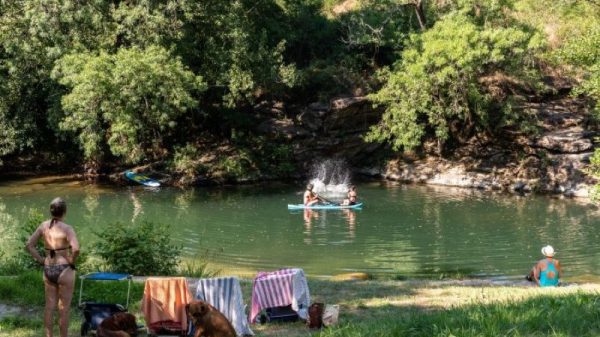 Camping Le Val de l'Arre ****