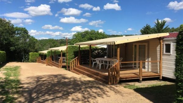 Camping Le Clos Auroy **** in Orcet