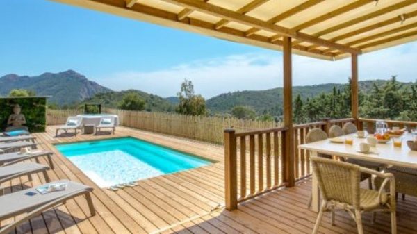 Das Mobilheim VIP Plage mit privatem Pool (4 Schlafzimmer)