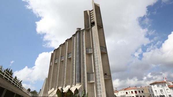 L'église Notre Dame à Royan et son architecture unique en béton armé