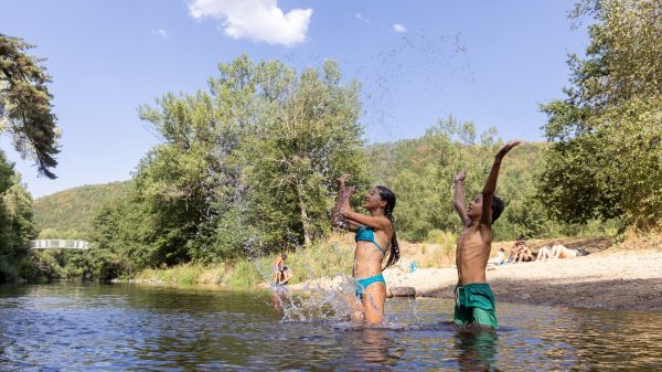 Baden und Erfrischung in der Domaine de Laval