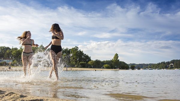 Der Strand von Espinet, ein großer Strand im Cantal