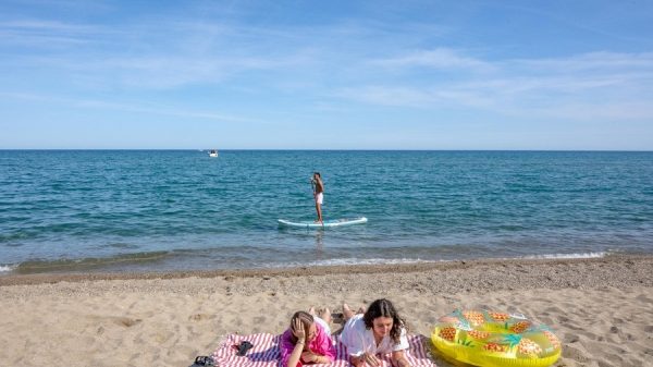 Am Strand kann man faulenzen... und manchmal auch ein bisschen Sport treiben!