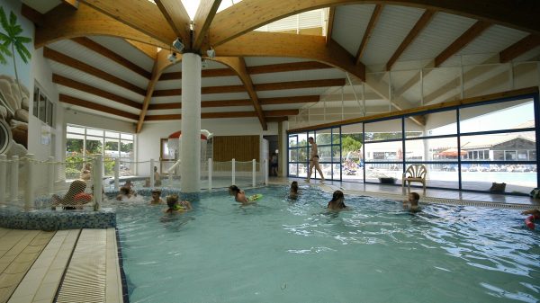 Das Hallenbad ist bei schlechtem Wetter ein großer Vorteil des Campingplatzes