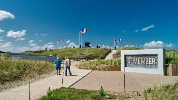  Visit the museum and Utah Beach