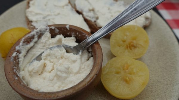 Brandade van kabeljauw op geroosterd brood, een specialiteit uit Nîmes 