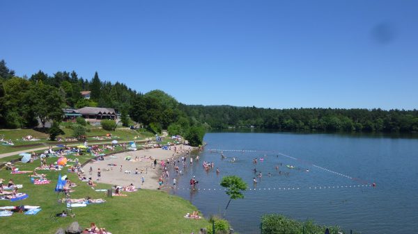  The beach at Lake Aydat