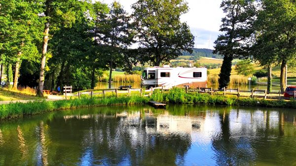 Camping du Bois de Reveuge, (25) Huanne-Montmartin