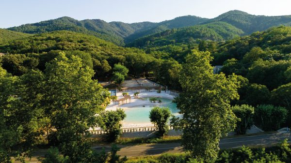 La Clémentine, (30) Cendras