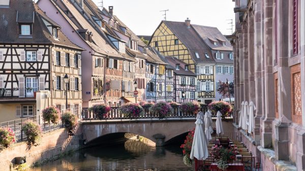Blick von einer Brücke in Colmar