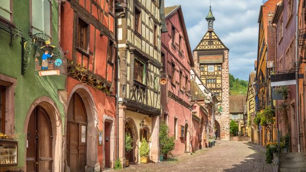 Spaziergang durch die hübschen Gassen von Riquewihr