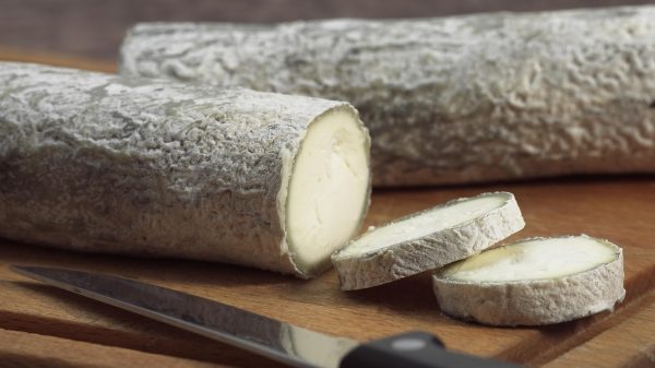 Ziegenkäse Sainte Maure de Touraine 