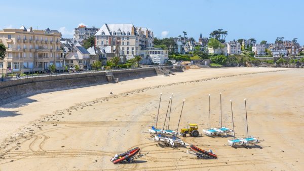 Strand von Saint-Lunaire