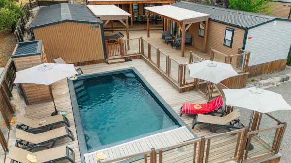 Cottage le patio avec piscine au camping Aluna Vacances