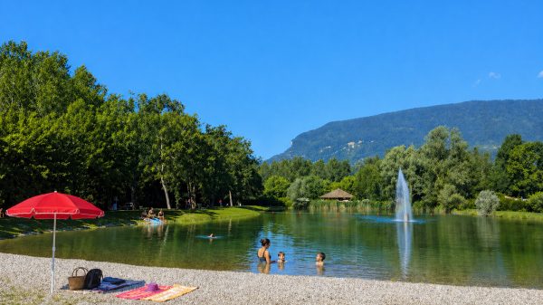 Accès libre à la plage de Serrières-en-Chautagne