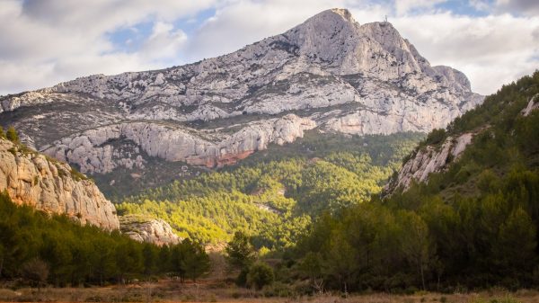 Randonnée vers la montagne Sainte Victoire 
