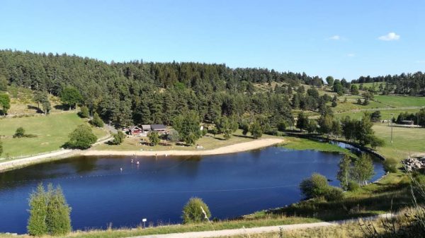 Baignade au plan d'eau de Gandrieu