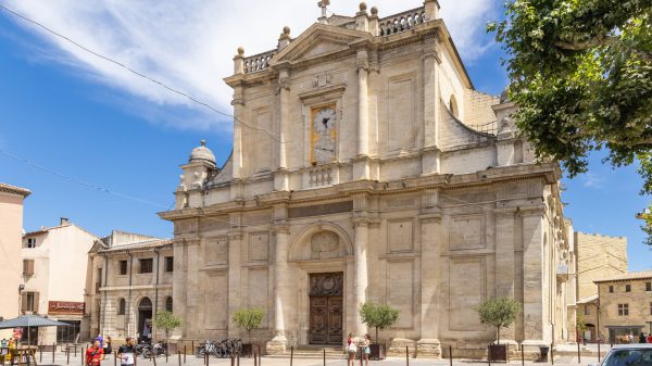 Collégiale Notre-Dame-des-Anges de L'Isle-sur-la-Sorgue