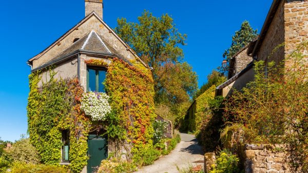 Saint-Céneri-le-Gérei, listed among the Most Beautiful Villages of France
