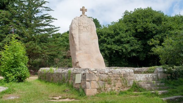 Menhir at Saint-Uzec