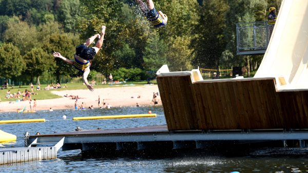 Baden, Wasserspiele und Riesenrutschen an der Moselotte