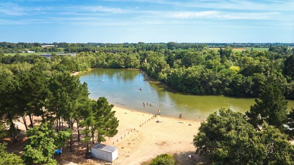 El lago de Les Sablières, para refrescarse en verano