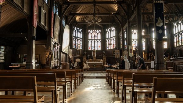 L'interieur de l'église Sainte Catherine tout en bois