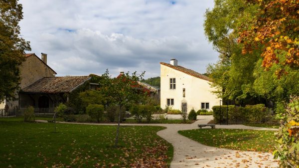 Vue sur la maison natale de Jeanne d'Arc à Domrémy