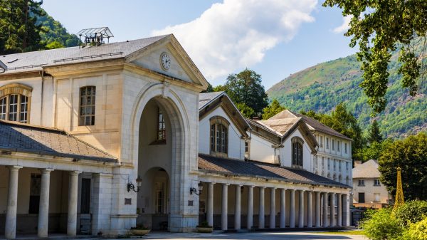Bâtiment des Thermes de Chambert, à Bagnères-de-Luchon